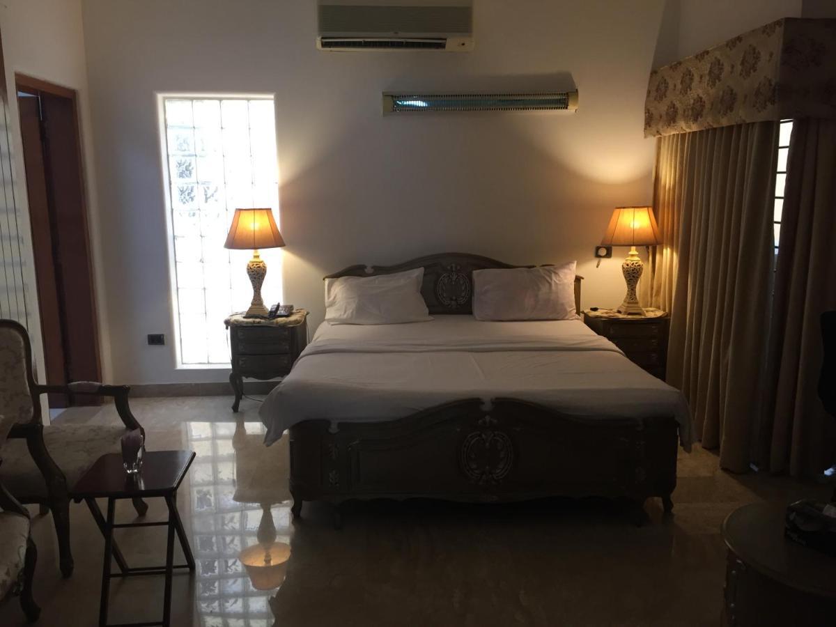 E Lodge Islamabad Bagian luar foto