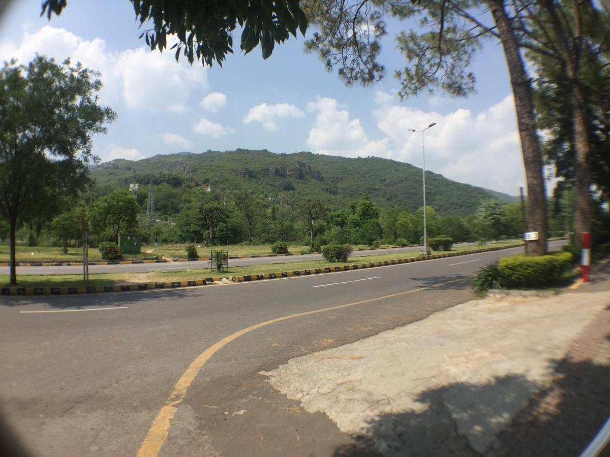 E Lodge Islamabad Bagian luar foto