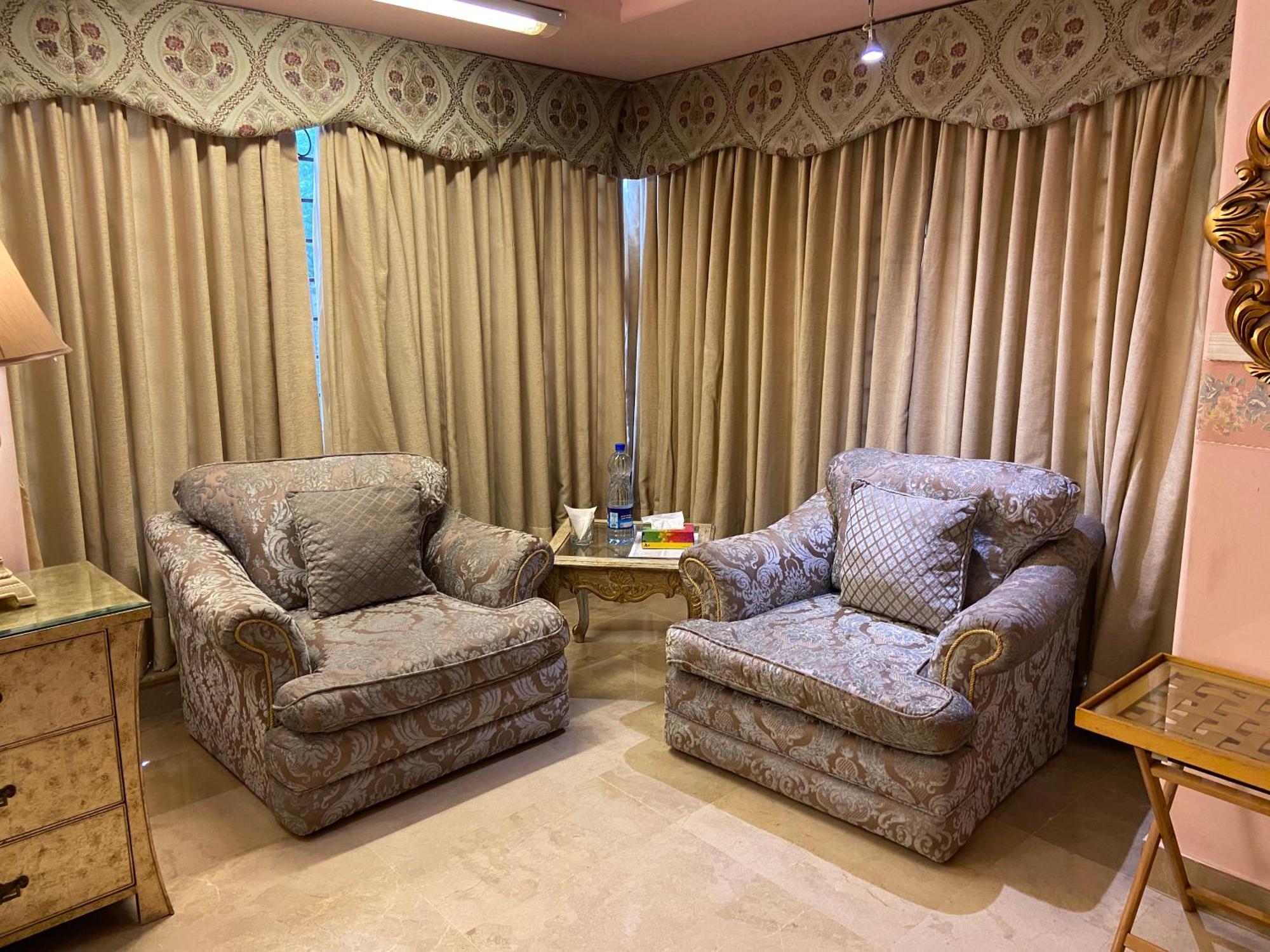 E Lodge Islamabad Bagian luar foto